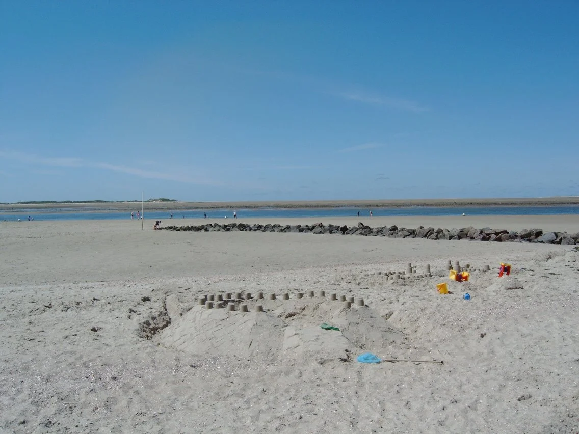 Strand von Utersum bei Ebbe mit Blick Richtung Amrum